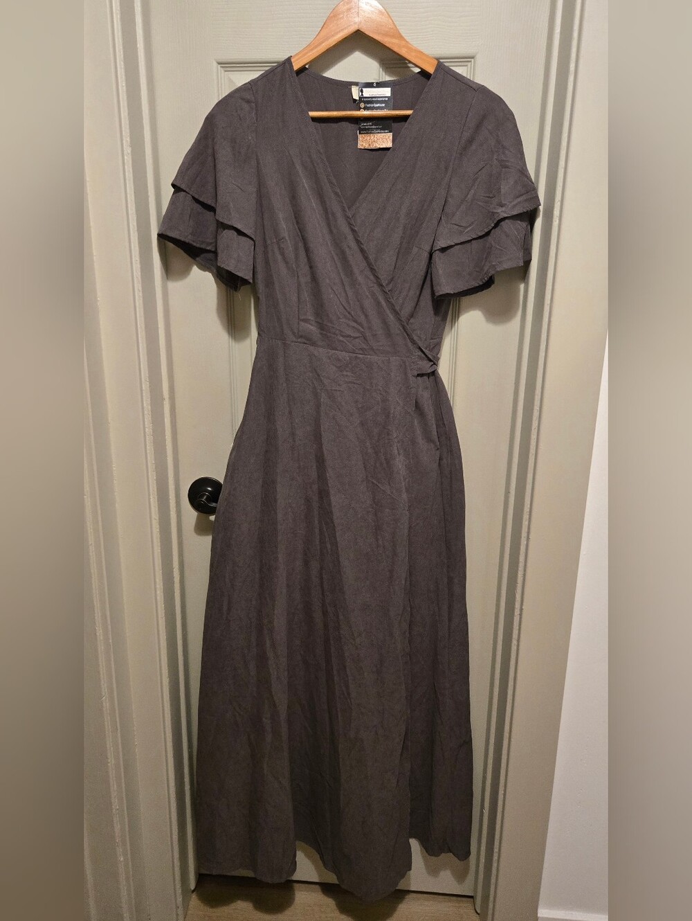 Classic Wrap Midi Dress in Charcoal Gray Sz Medium